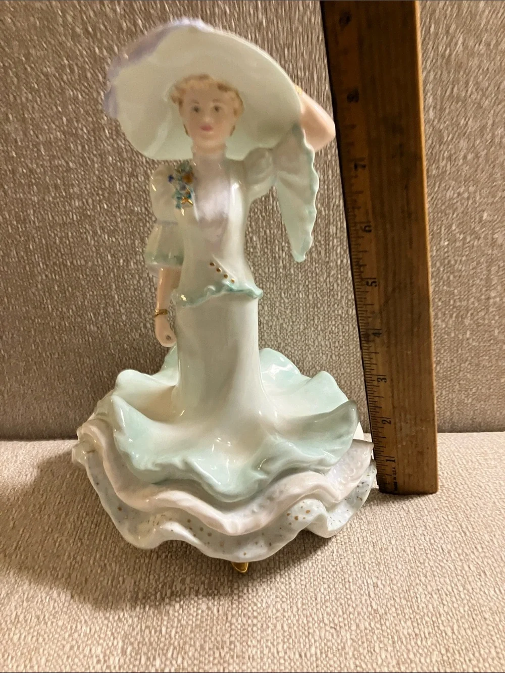 Coal port ascot lady